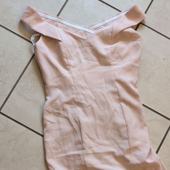 NWT Dessy Collection Off-Shoulder Light Pink Maxi Dress 3012 Cross Back Size 8 - Picture 2 of 15